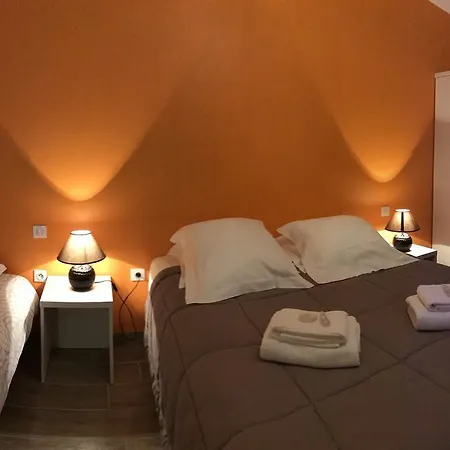 La Maison De Pomone Feriehus *