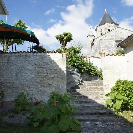 La Maison De Pomone Feriehus